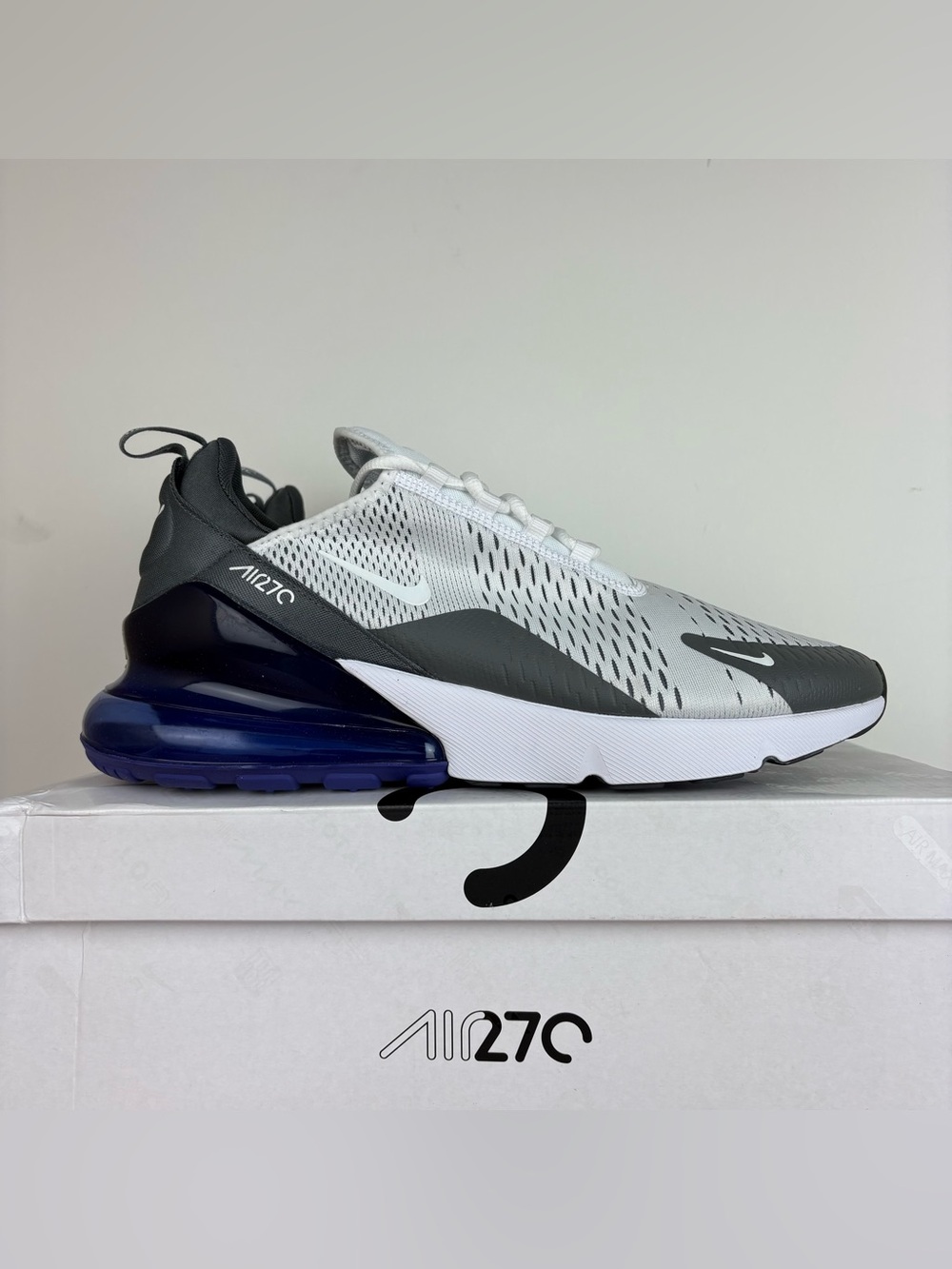 Nike Air Max 270 Sneakers